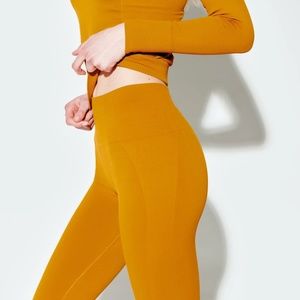 Halfdays Johnson Top + Sophia Leggings Ski/Snowboard Base Layer (Canyon, S)